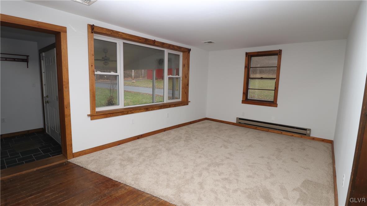 6917 Old Grange Road Slatington, PA 18080 - Photo 2 of 20 Gallery Image 2