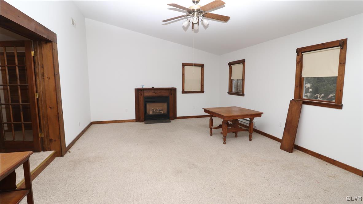 6917 Old Grange Road Slatington, PA 18080 - Photo 4 of 20 Gallery Image 4