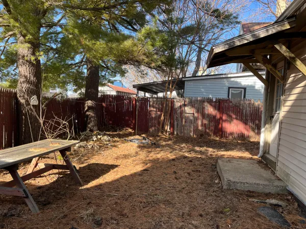 $99,900 | 212 North 4th Street, Watertown, WI 53094