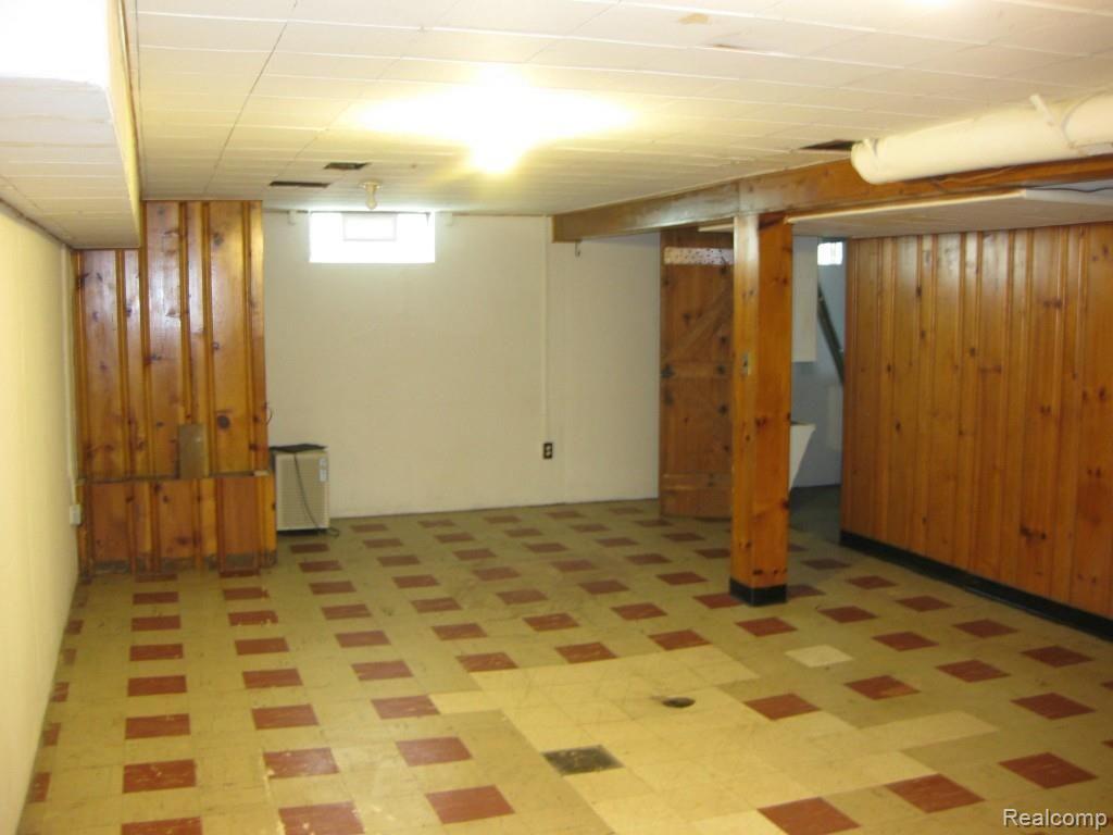 28611 Warren Road Garden City, MI 48135 - Photo 17 of 20 Finished basement view 2