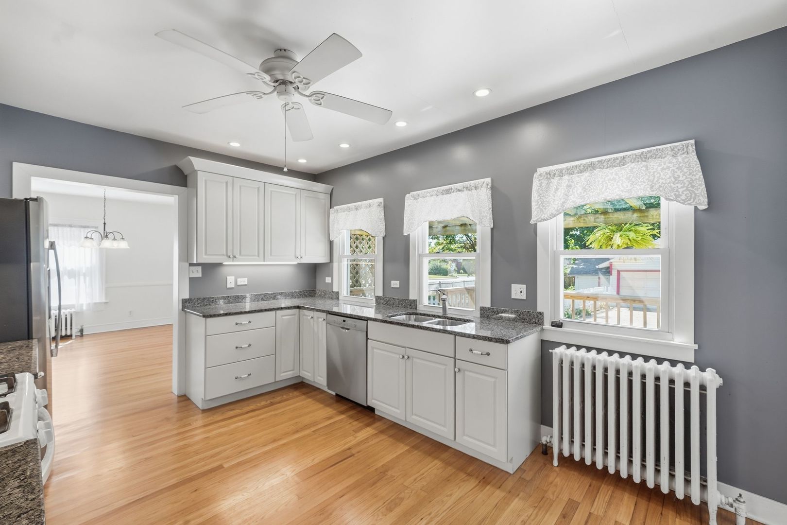 18264 Riegel Road Homewood, IL 60430 - Photo 10 of 40 Gallery Image 10