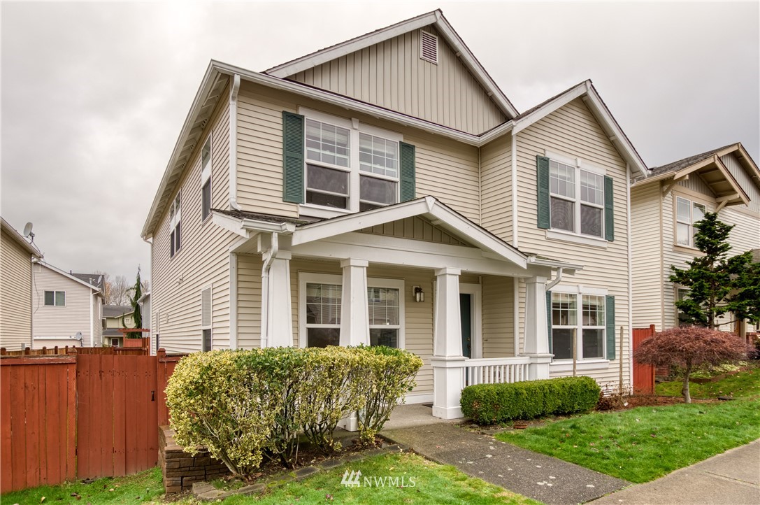 223 Ferndale Avenue Northeast Renton, WA 98056 - Photo 2 of 36 Gallery Image 2