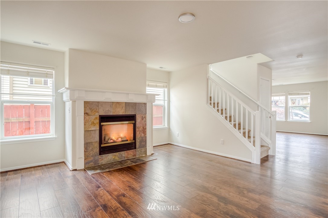 223 Ferndale Avenue Northeast Renton, WA 98056 - Photo 11 of 36 Gallery Image 11