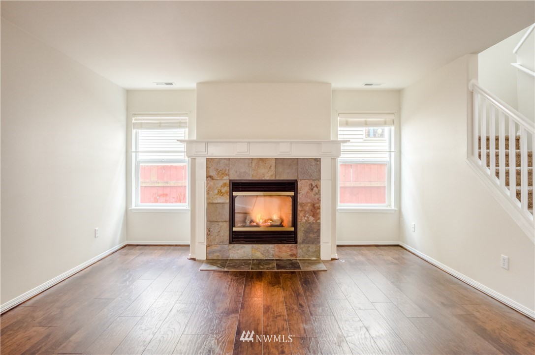 223 Ferndale Avenue Northeast Renton, WA 98056 - Photo 12 of 36 Gallery Image 12