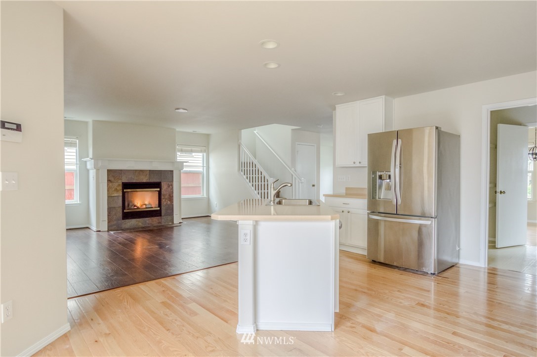 223 Ferndale Avenue Northeast Renton, WA 98056 - Photo 13 of 36 Gallery Image 13