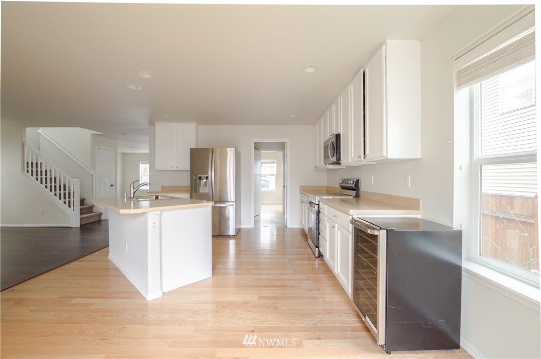223 Ferndale Avenue Northeast Renton, WA 98056 - Photo 15 of 36 Gallery Image 15