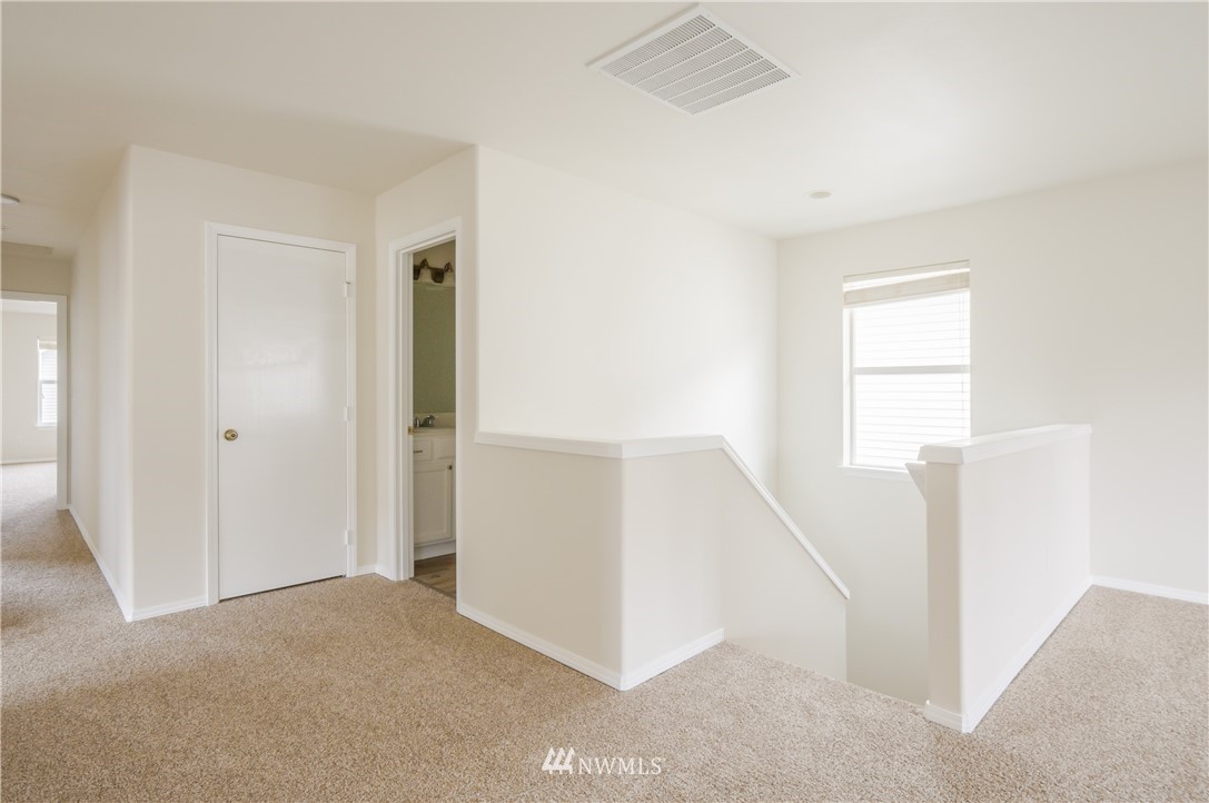 223 Ferndale Avenue Northeast Renton, WA 98056 - Photo 22 of 36 Gallery Image 22