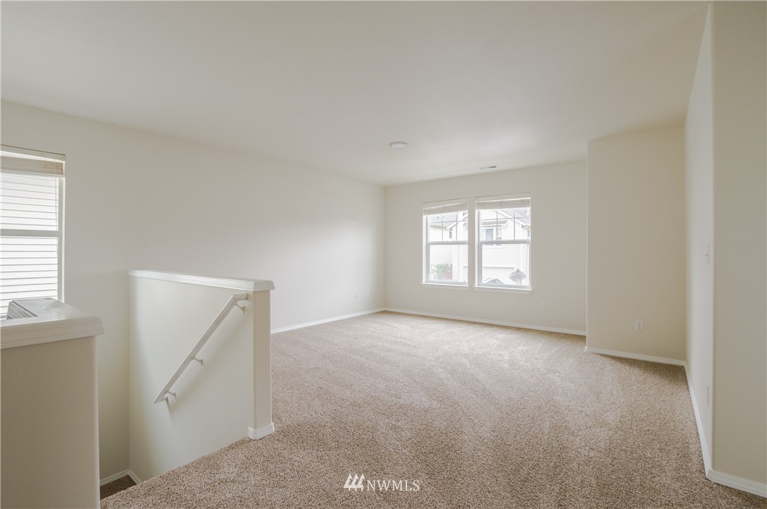 223 Ferndale Avenue Northeast Renton, WA 98056 - Photo 23 of 36 Gallery Image 23