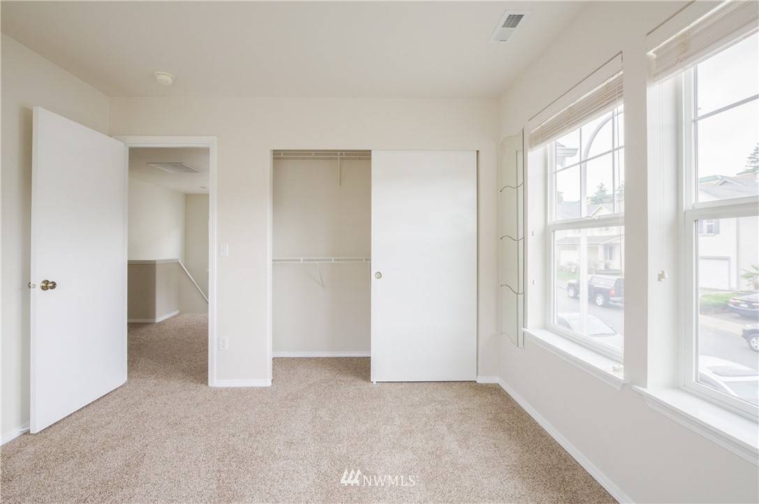 223 Ferndale Avenue Northeast Renton, WA 98056 - Photo 32 of 36 Gallery Image 32