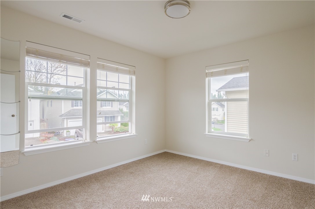 223 Ferndale Avenue Northeast Renton, WA 98056 - Photo 34 of 36 Gallery Image 34