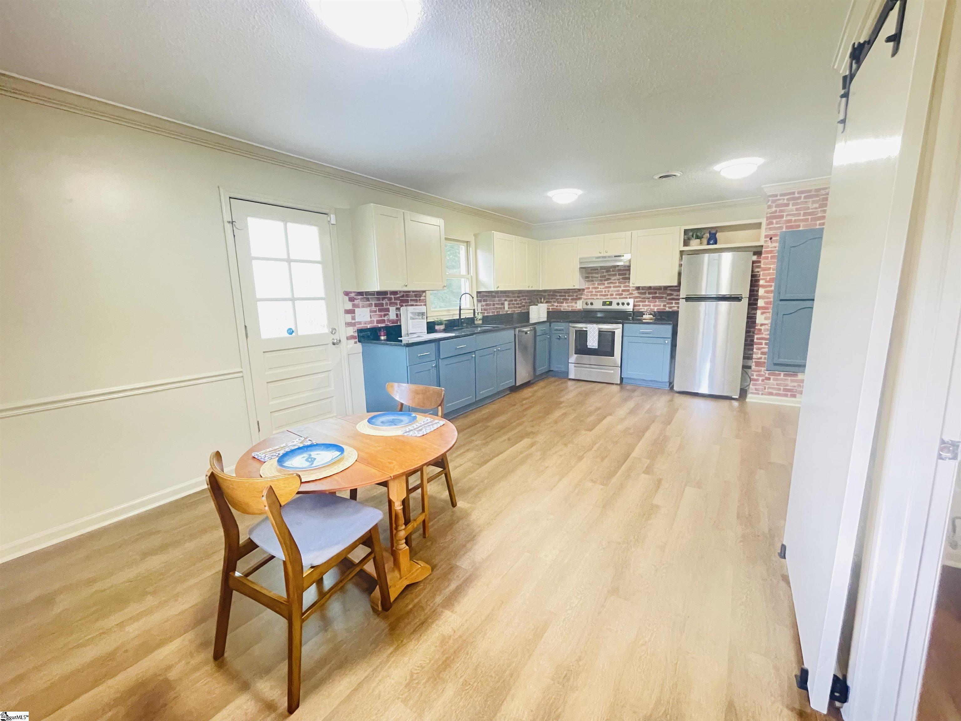 503 Allenby Road Anderson, SC 29621 - Photo 2 of 19