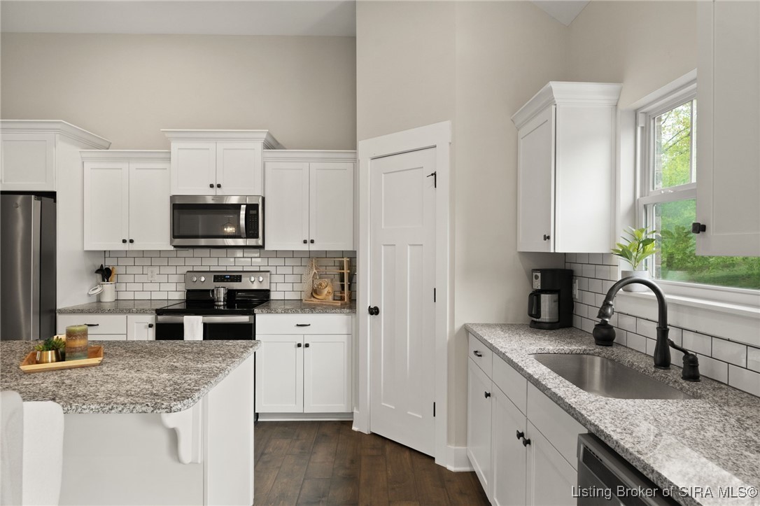 3612 Sunset Ridge Court Floyds Knobs, IN 47119 - Photo 16 of 60