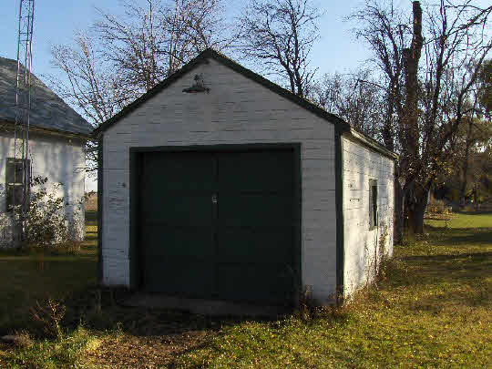 1832 Gleasman Road Rockford, IL 61103 - Photo 3 of 4 a front view of a house with a yard