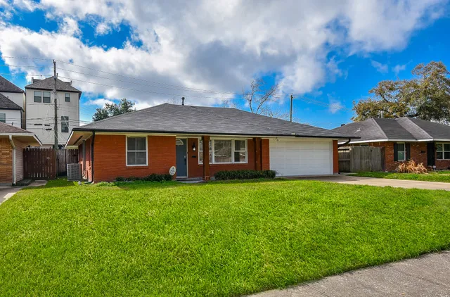 $3,000 | 4125 Lymbar Drive, Houston, TX 77025