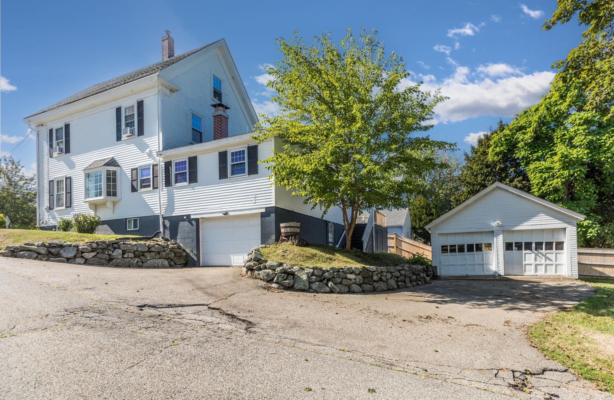 97 Middle Road Portsmouth, NH 03801 - Photo 4 of 23 Gallery Image 4
