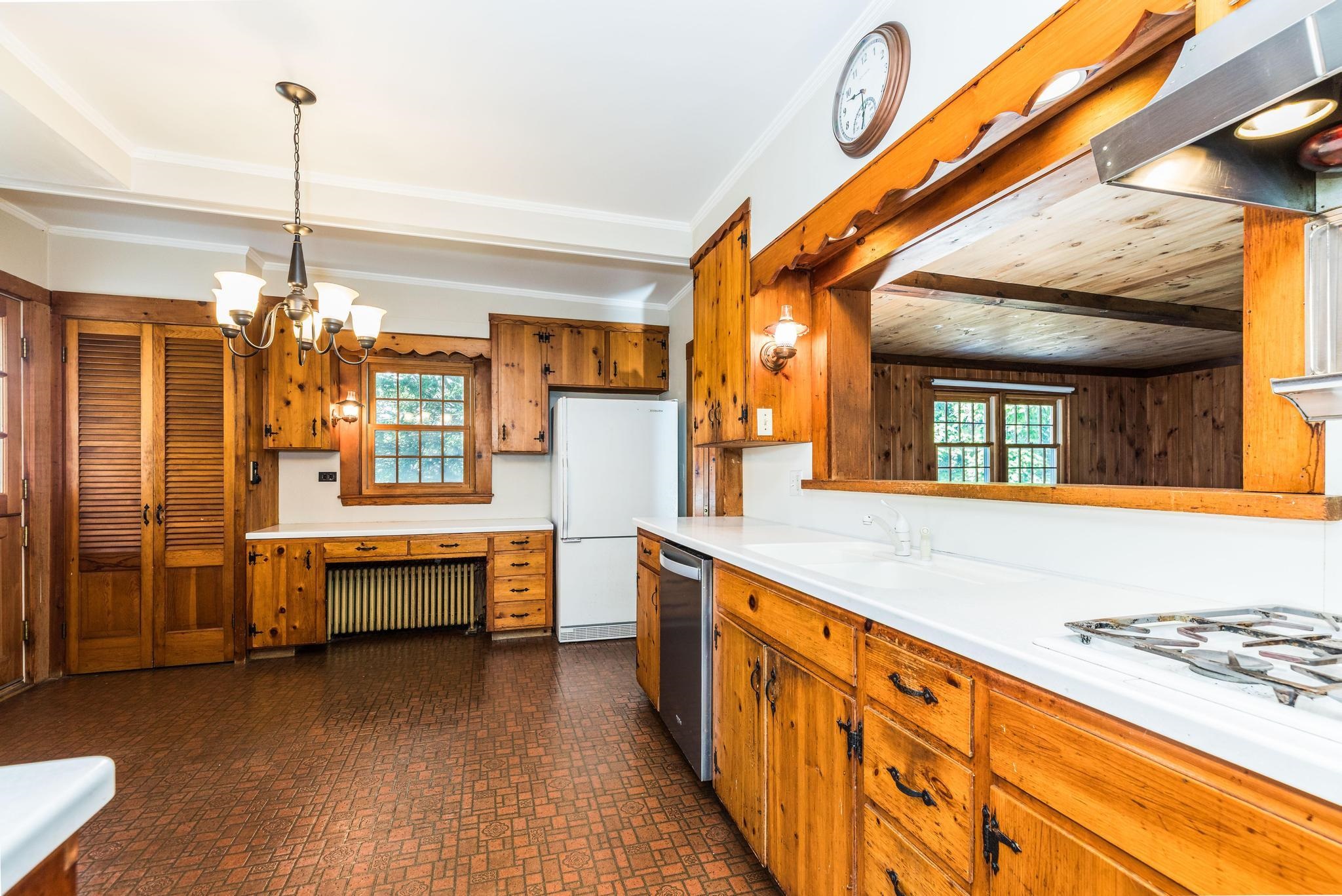 97 Middle Road Portsmouth, NH 03801 - Photo 8 of 23 Gallery Image 8