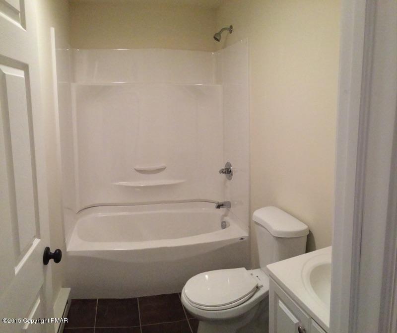 106 Traverse Road Henryville, PA 18332 - Photo 18 of 37 FULL BATH# 3
