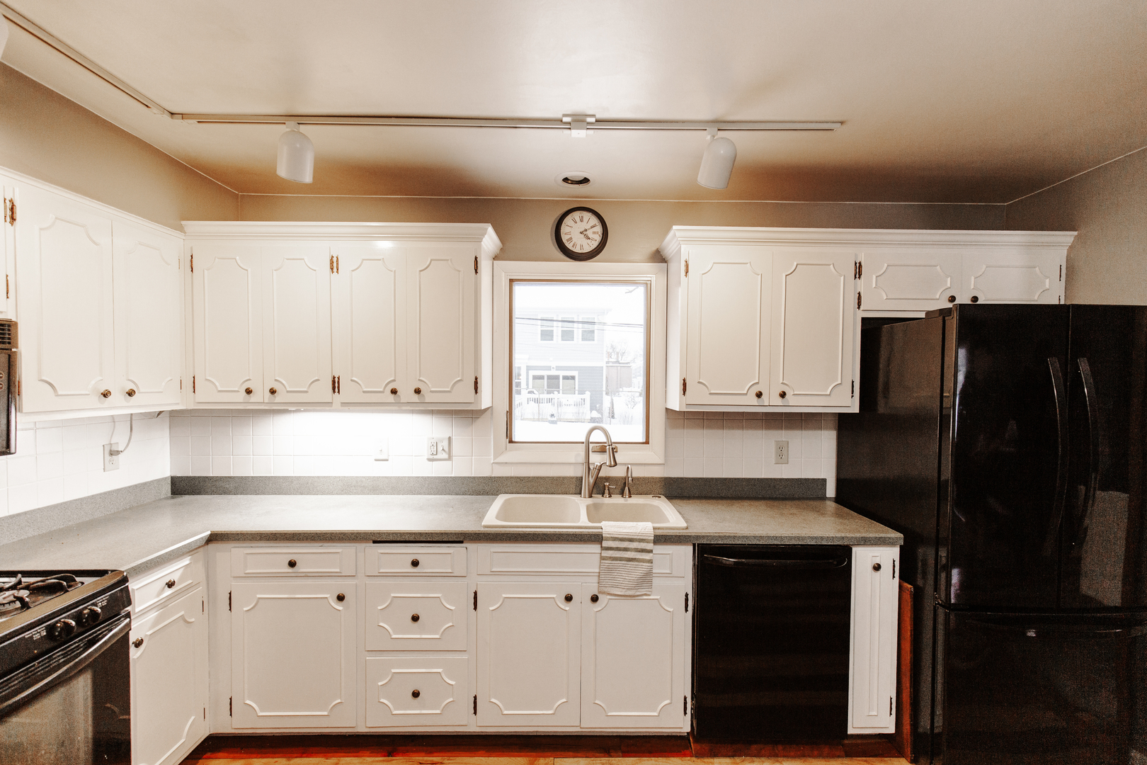 1515 Meadows Road Geneva, IL 60134 - Photo 13 of 44