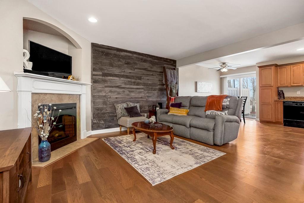 21009 Millridge Street Spring Hill, KS 66083 - Photo 6 of 25