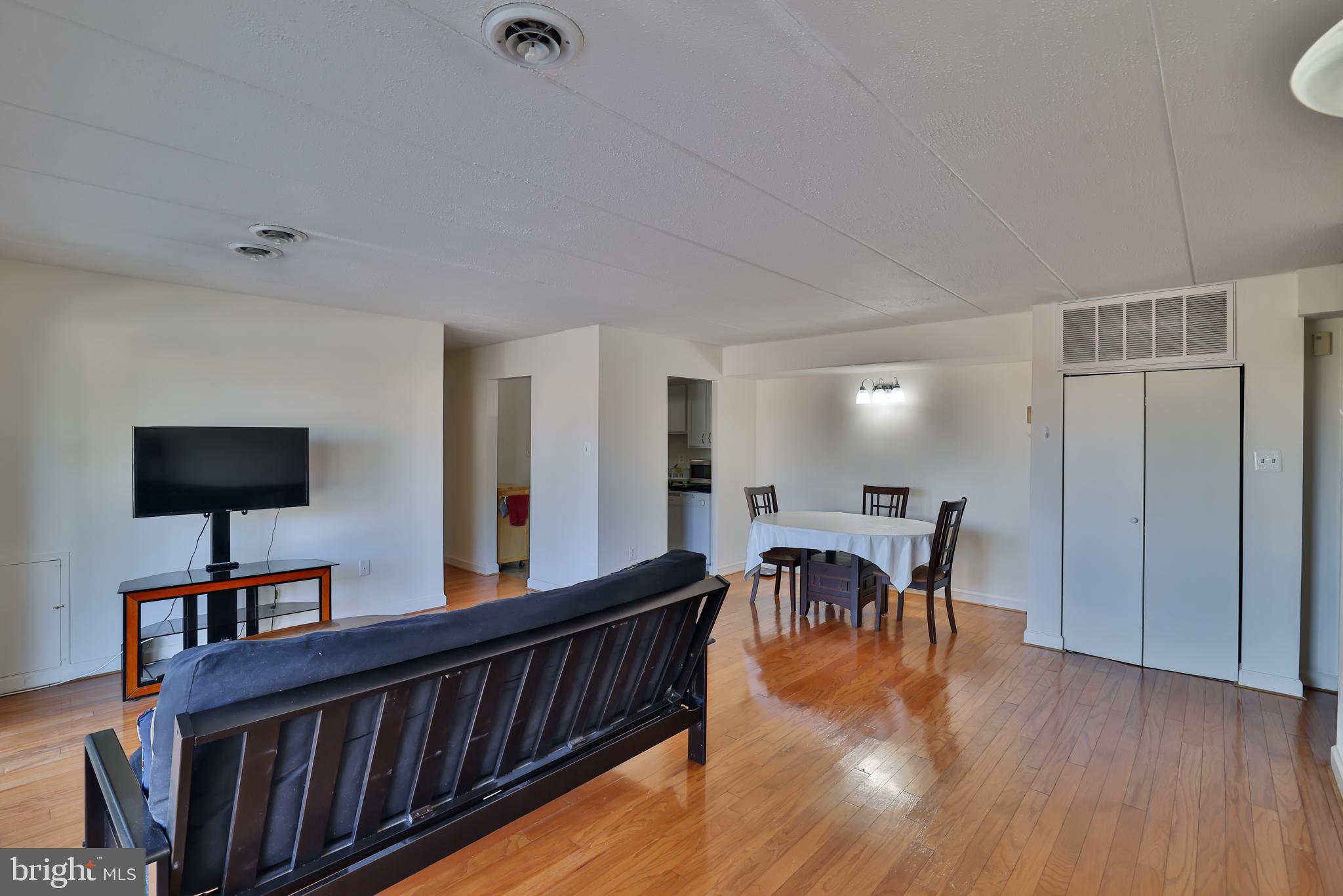 2618 Fort Farnsworth Road, Unit 232 Alexandria, VA 22303 - Photo 5 of 21 Spacious living area