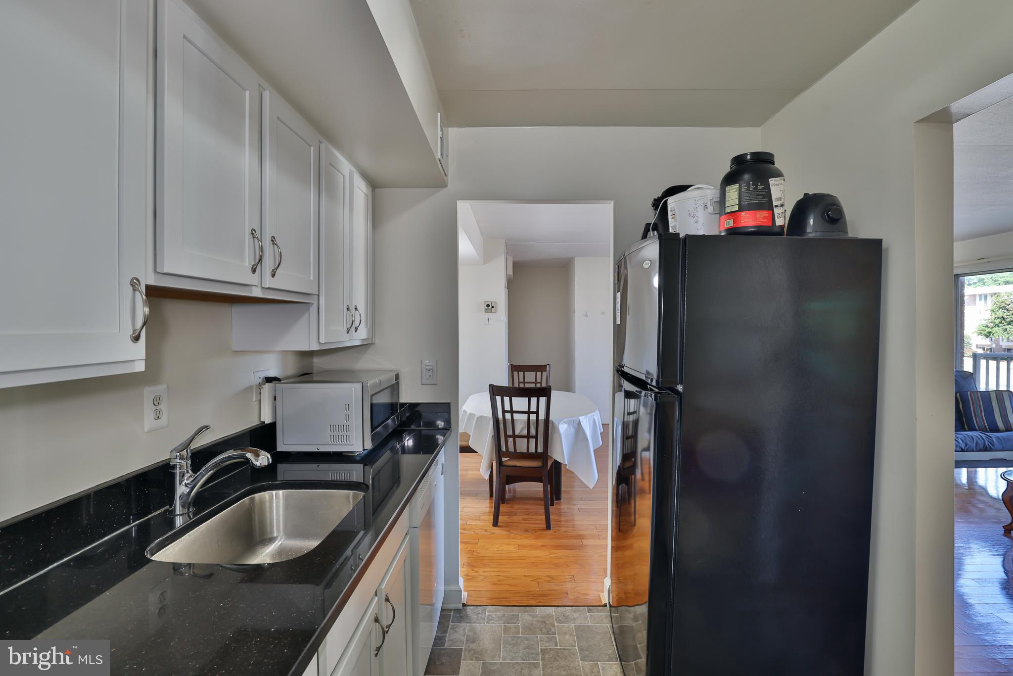 2618 Fort Farnsworth Road, Unit 232 Alexandria, VA 22303 - Photo 10 of 21 Kitchen