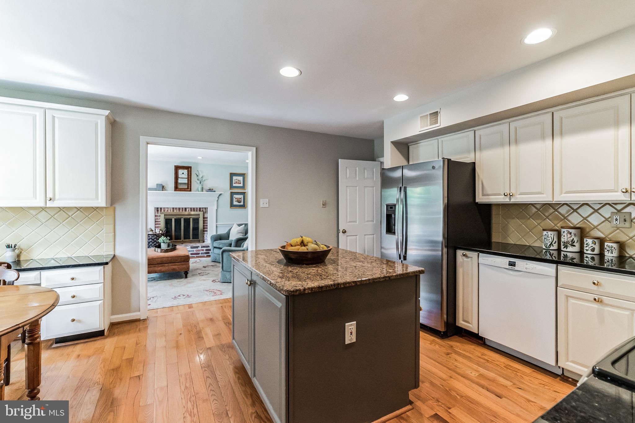 422 Waynesbrooke Road Berwyn, PA 19312 - Photo 12 of 42