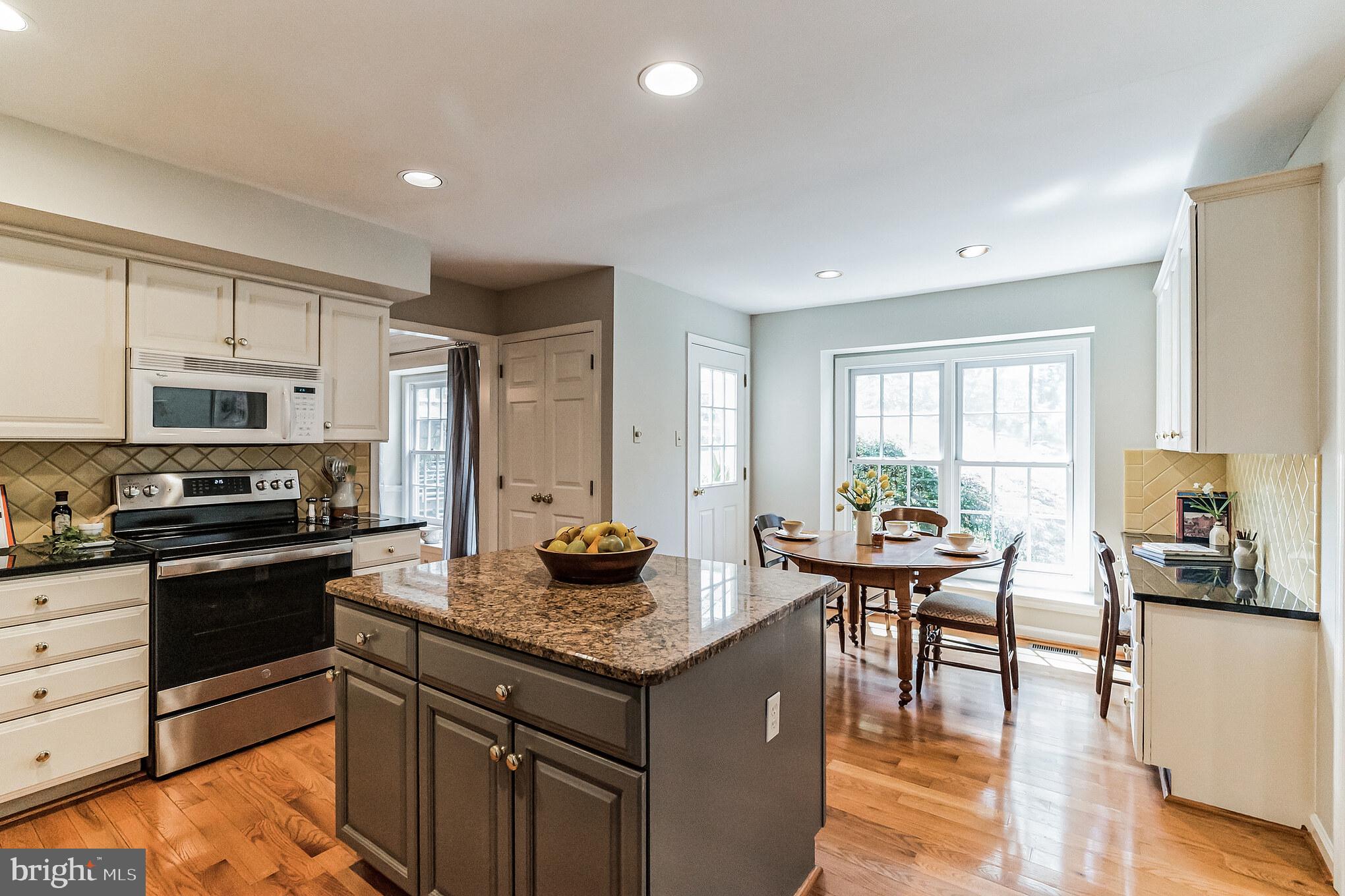 422 Waynesbrooke Road Berwyn, PA 19312 - Photo 13 of 42