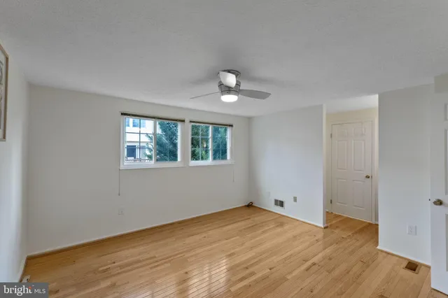 $525,000 | 210 Whitcliff Court, Gaithersburg, MD 20878