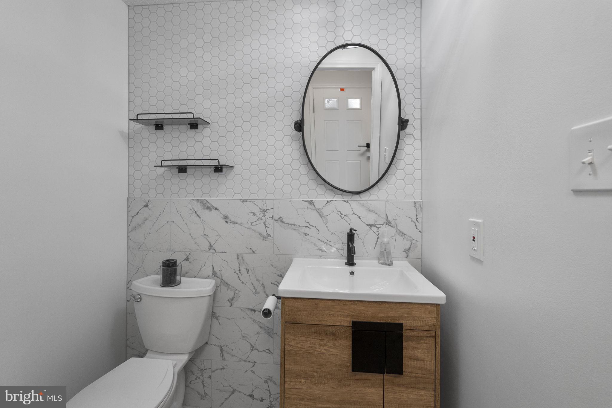 210 Whitcliff Court Gaithersburg, MD 20878 - Photo 18 of 33 Half bath