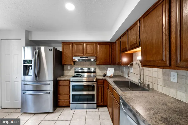 $525,000 | 210 Whitcliff Court, Gaithersburg, MD 20878