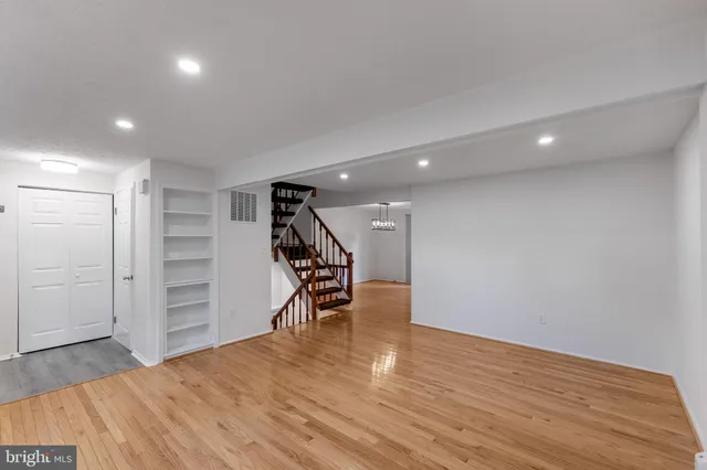 $525,000 | 210 Whitcliff Court, Gaithersburg, MD 20878