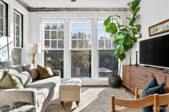 $549,900 | 7022 Washington Avenue, University City, MO 63130