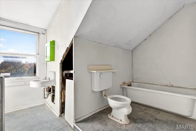 $549,900 | 7022 Washington Avenue, University City, MO 63130