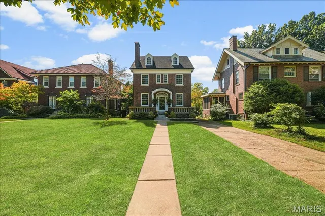 $549,900 | 7022 Washington Avenue, University City, MO 63130