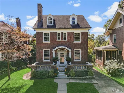 $549,900 | 7022 Washington Avenue, University City, MO 63130