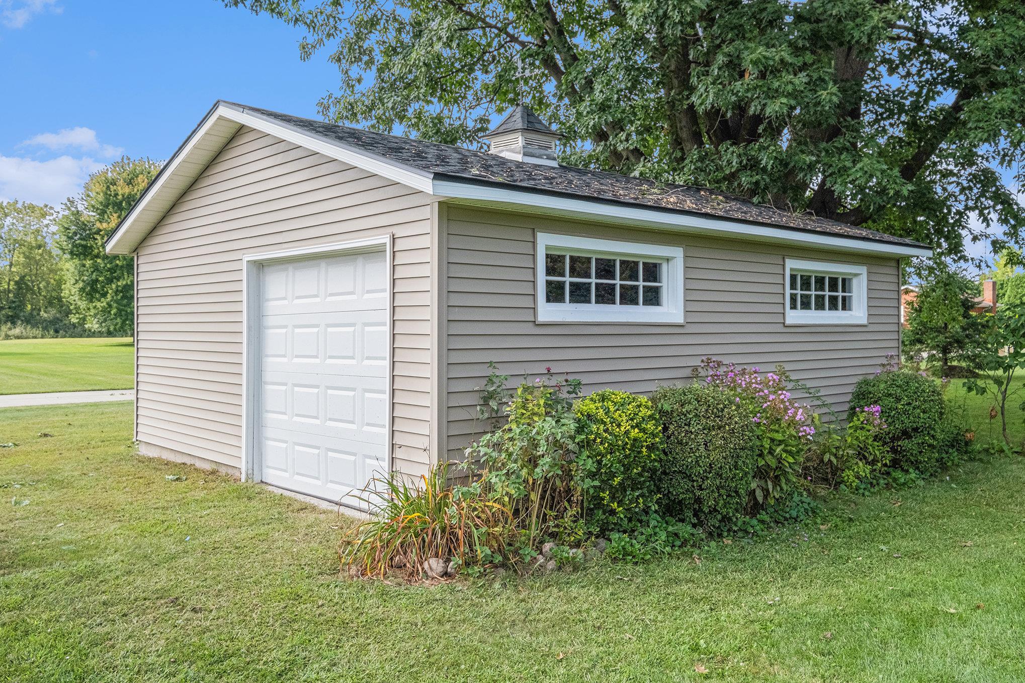 5056 Farrand Road Clio, MI 48420 - Photo 33 of 39 50153342-65b1be62-fd19-472a-8d4c-e39e603ca163.JPG