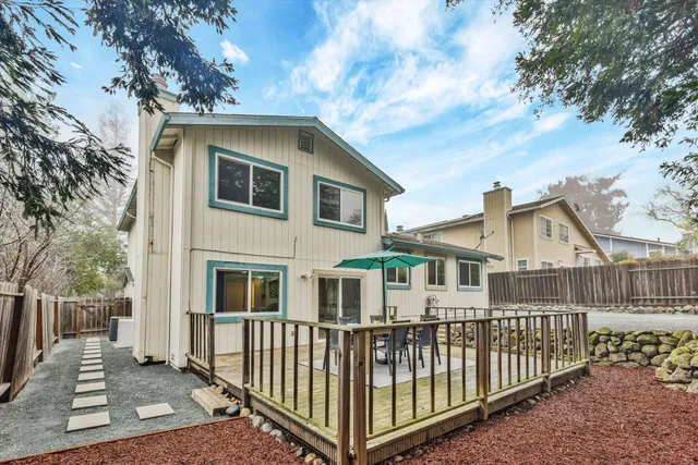 $855,000 | 1524 Ridgewood Drive, Martinez, CA 94553