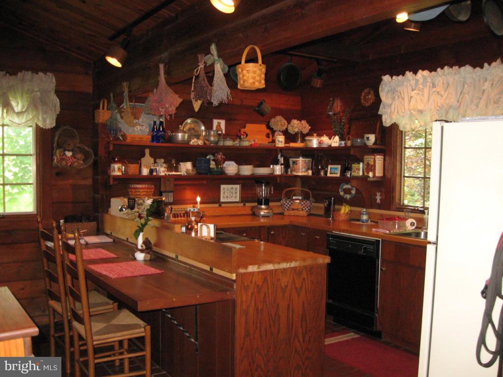 519 Pitney Road Columbia, PA 17512 - Photo 7 of 20 Gallery Image 7