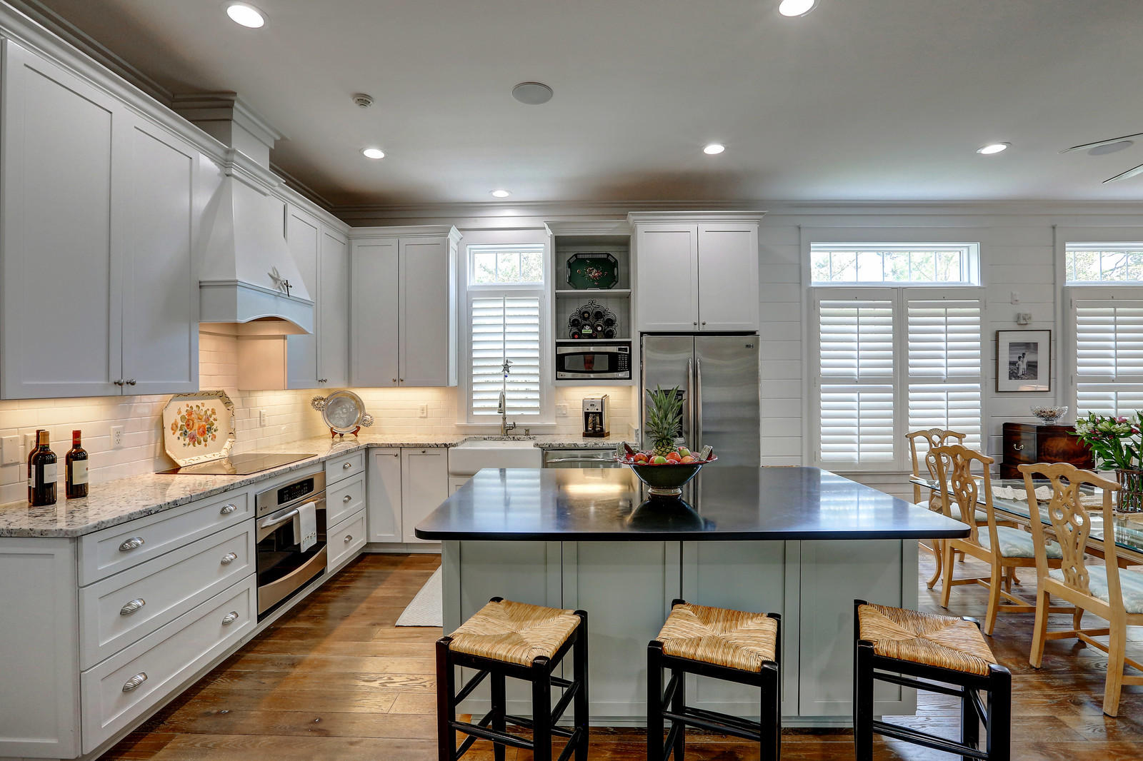 Kitchen/bar