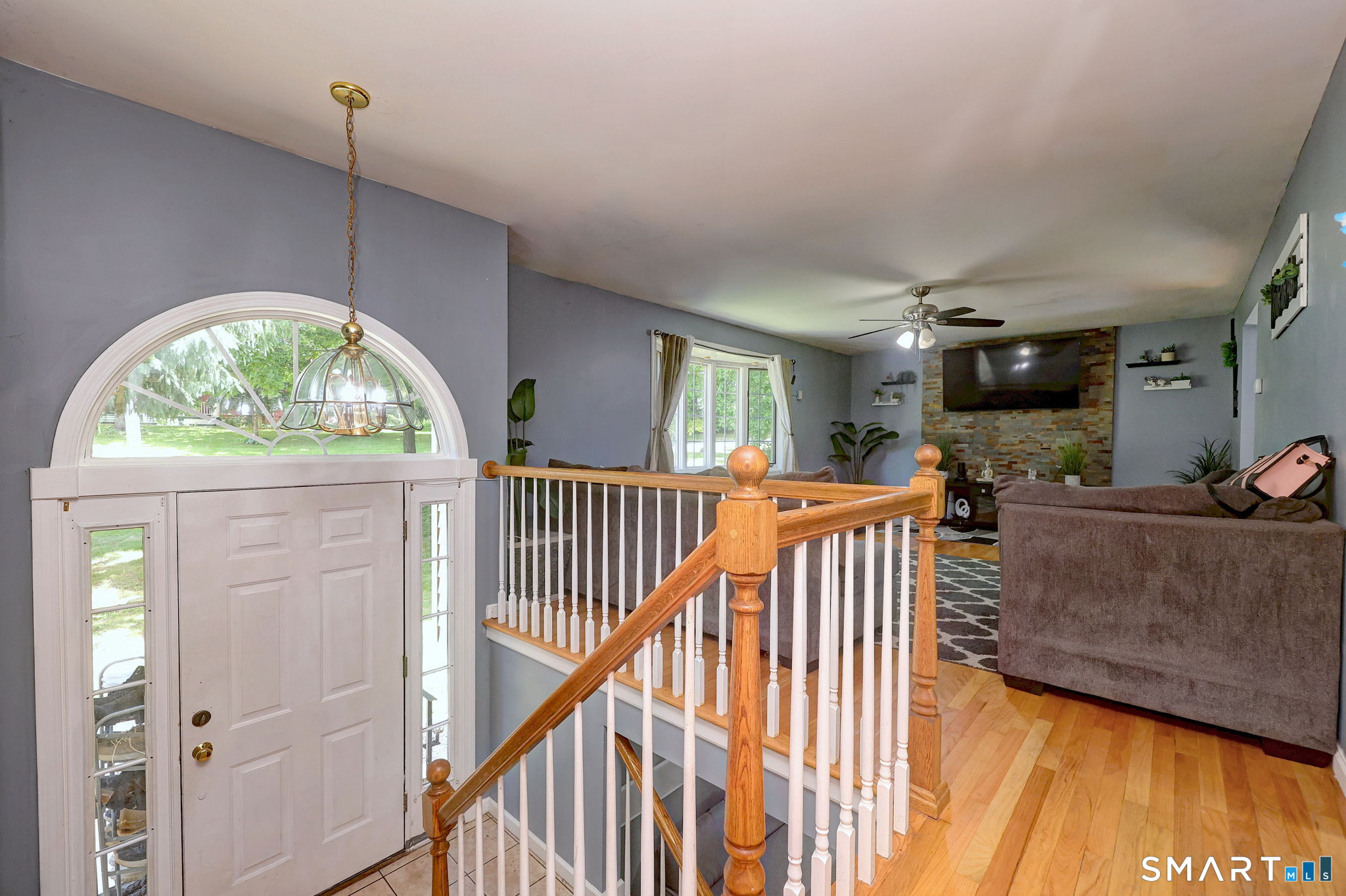 24 Warner Road North Haven, CT 06473 - Photo 4 of 39