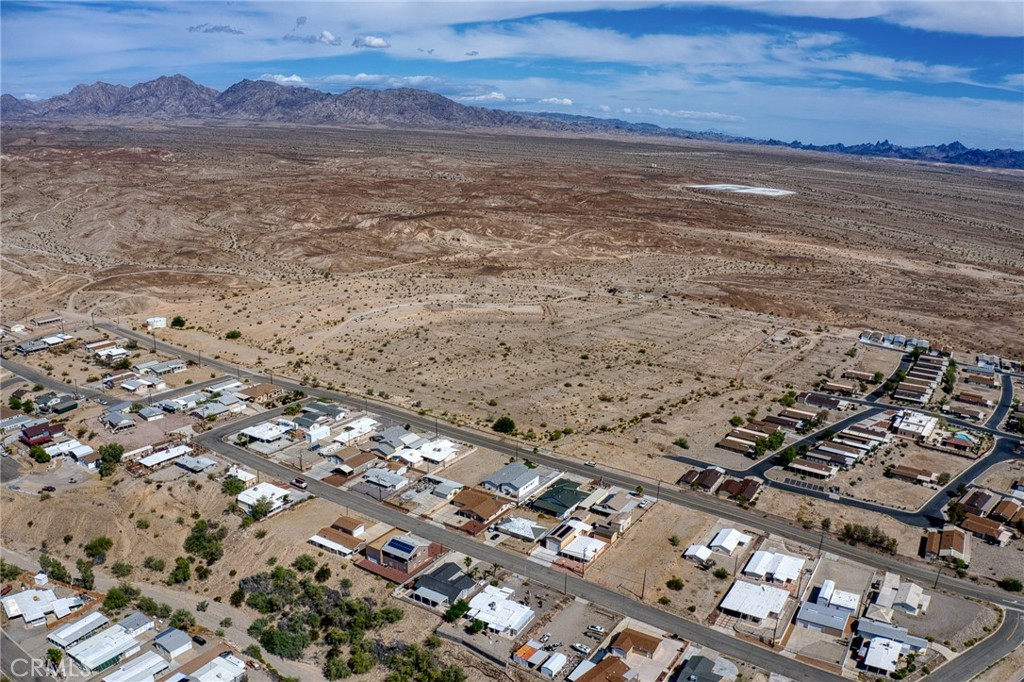 12600 Havasu Lake Road Needles, CA 92363 - Photo 6 of 30 a view of an ocean beach