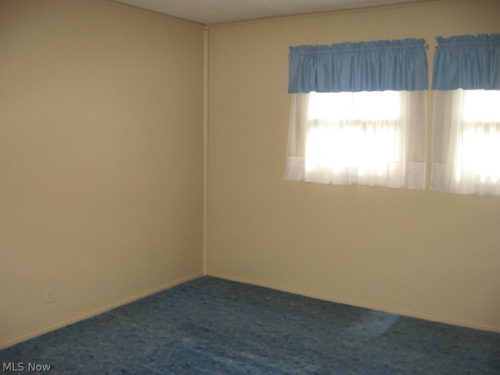 1042 North Road Southeast Warren, OH 44484 - Photo 13 of 16 Gallery Image 13