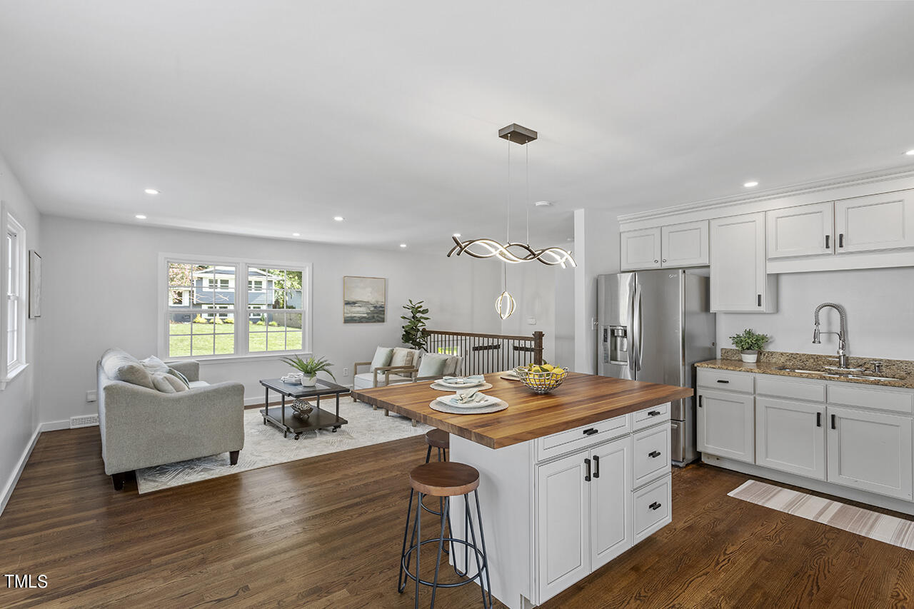 408 Latimer Road Raleigh, NC 27609 - Photo 6 of 19 408 Latimer Road_17