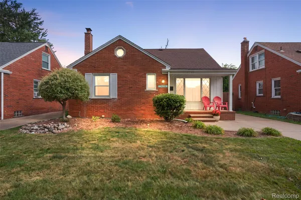 $235,000 | 13278 Veronica Street, Southgate, MI 48195