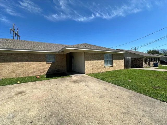 $800 | 2101 Interurban Boulevard, Unit A, Corsicana, TX 75110