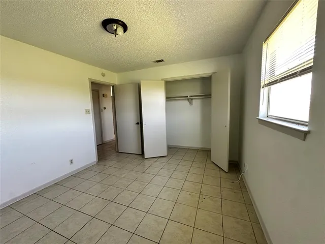 $800 | 2101 Interurban Boulevard, Unit A, Corsicana, TX 75110