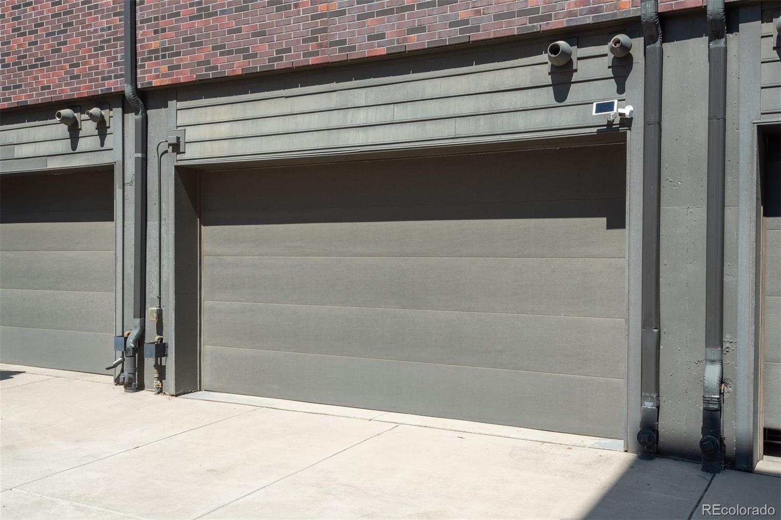 910 West 40th Avenue Denver, CO 80211 - Photo 24 of 33 a view of front door
