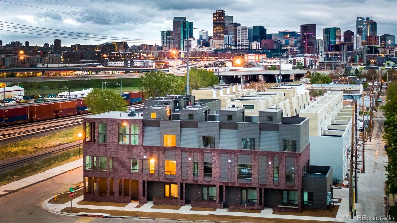 910 West 40th Avenue Denver, CO 80211 - Photo 30 of 33 a city view with tall buildings