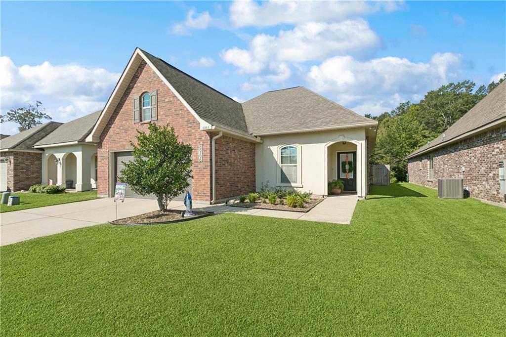 8966 Falling Oak Drive Baton Rouge, LA 70817 - Photo 1 of 25