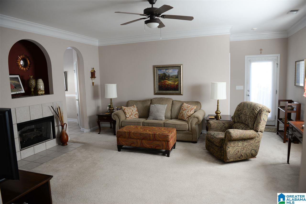 257 High Ridge Drive Pelham, AL 35124 - Photo 4 of 28